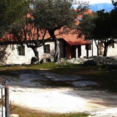 Exterior del edificio principal de la finca